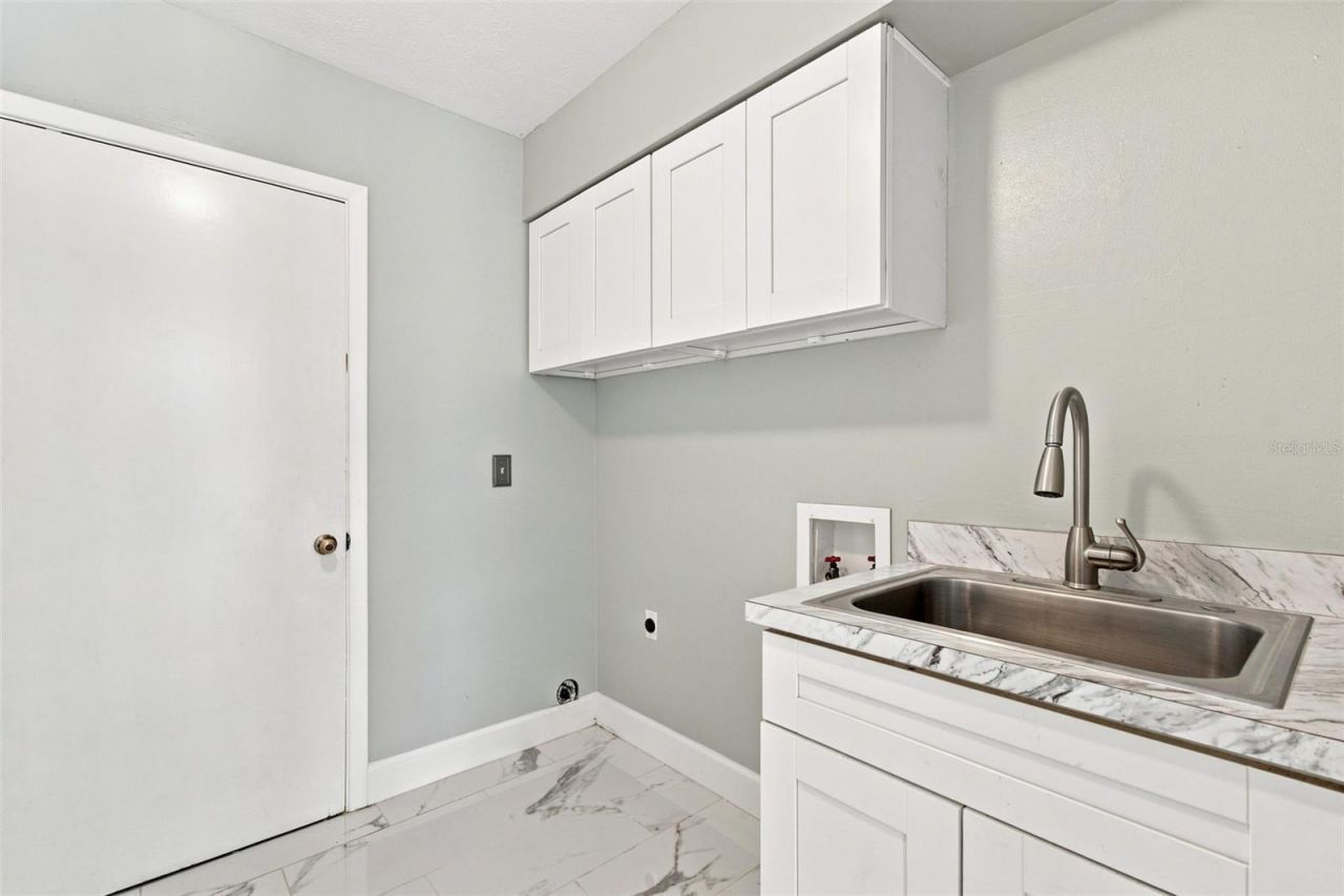 7233 Woodbrook Drive, Tampa, FL 33625 Photo