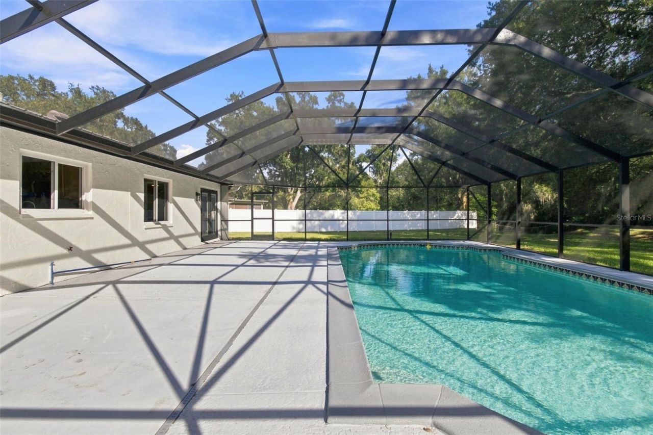 7233 Woodbrook Drive, Tampa, FL 33625 Photo