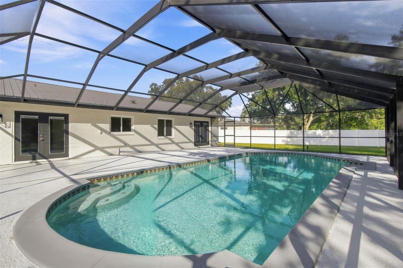 7233 Woodbrook Drive, Tampa, FL 33625 Photo