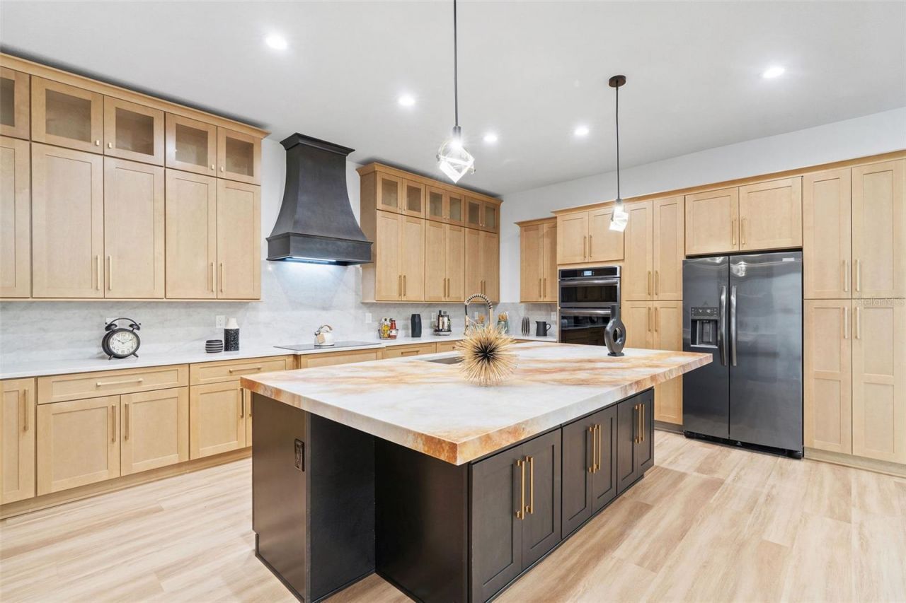 2914 W Walnut Street, Tampa, FL 33607 Photo