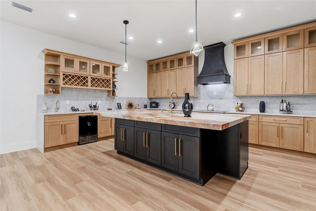2914 W Walnut Street, Tampa, FL 33607 Photo