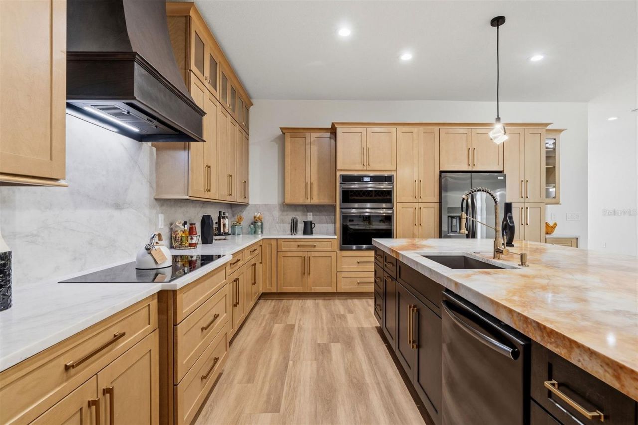2914 W Walnut Street, Tampa, FL 33607 Photo
