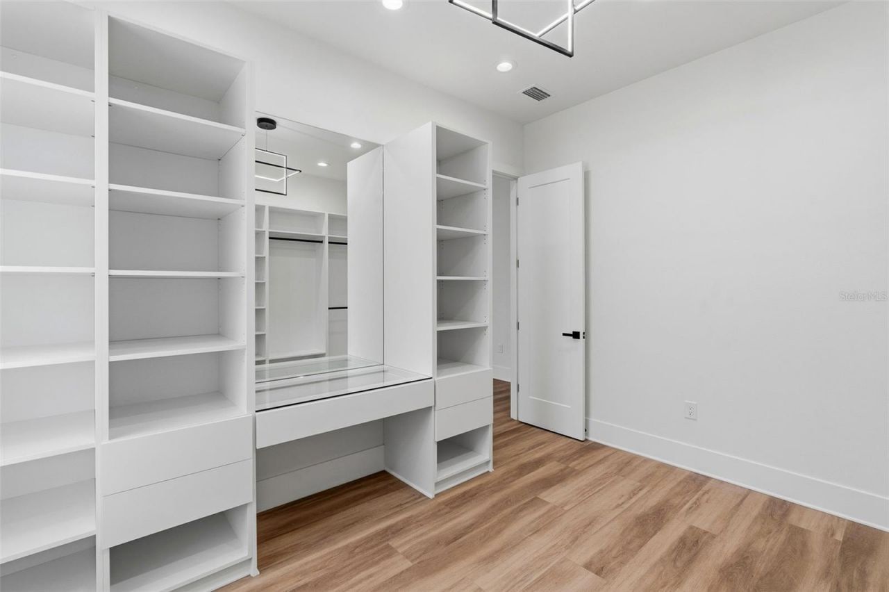 2914 W Walnut Street, Tampa, FL 33607 Photo
