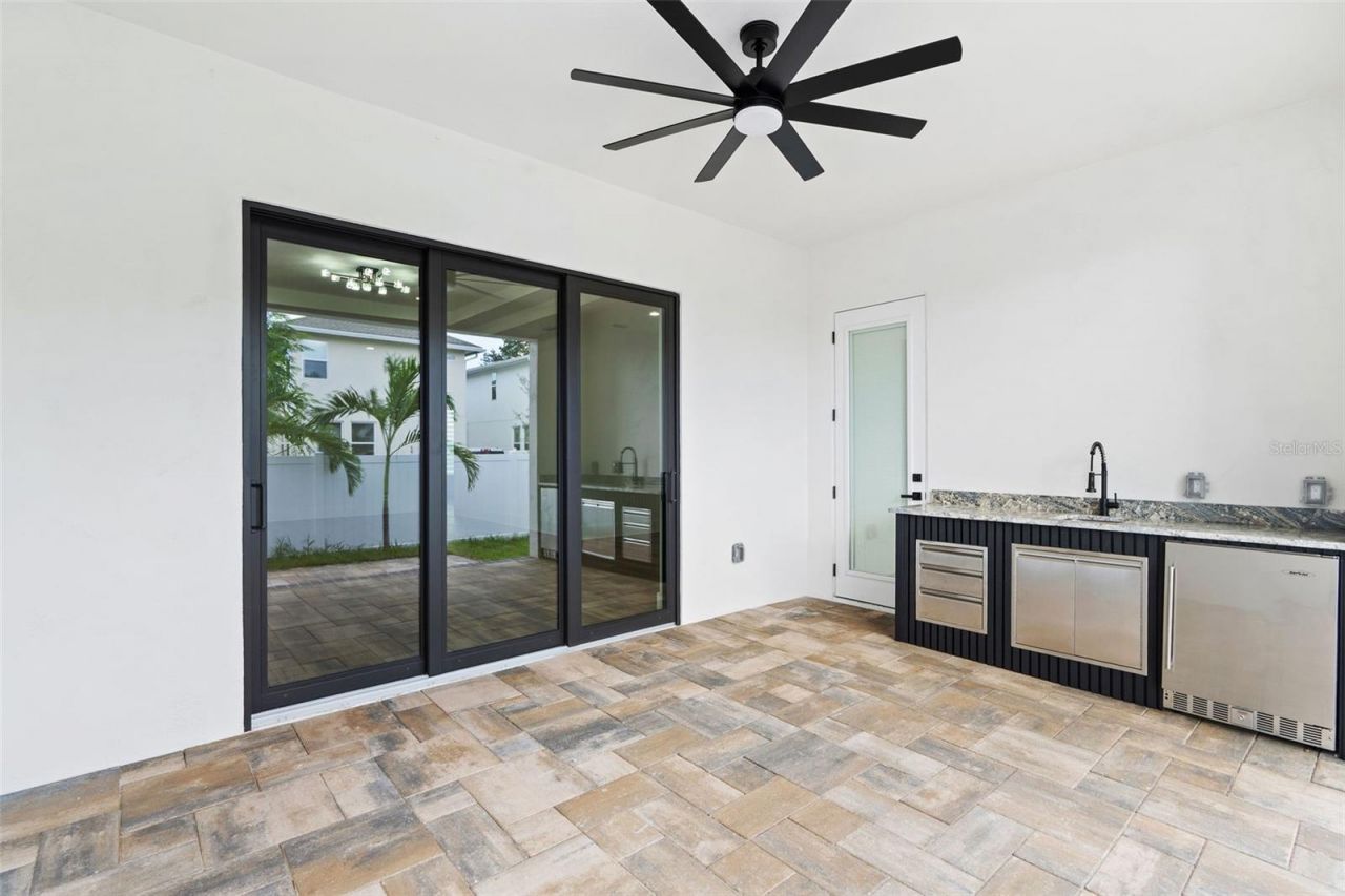 2914 W Walnut Street, Tampa, FL 33607 Photo