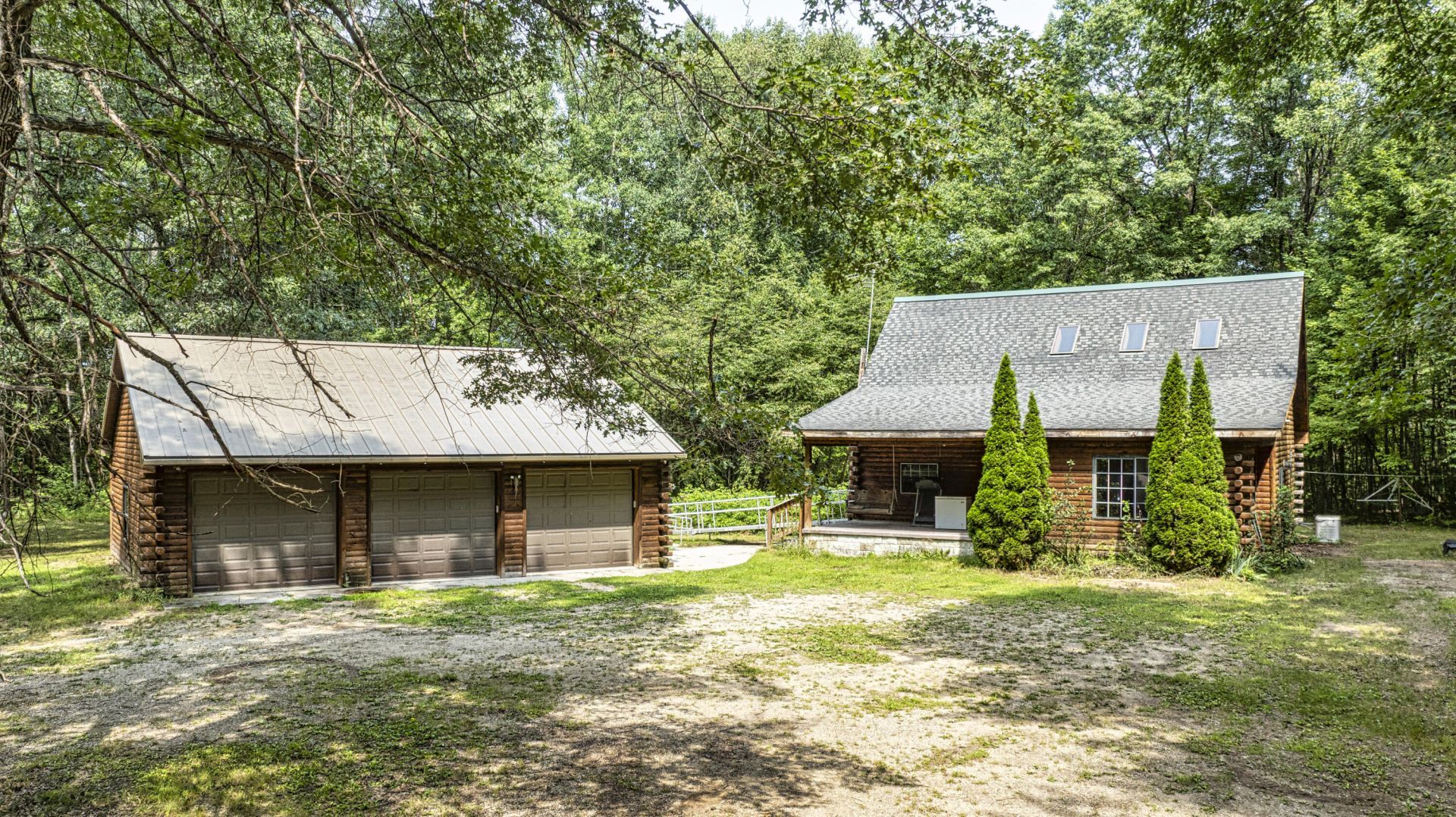 10090 Snow Bowl Road, Houghton Lake, MI 48629 Main Photo