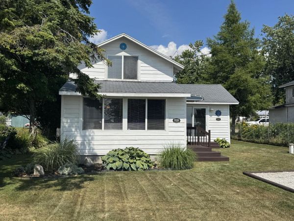 3124 W Lake Street, Hessel, MI 49745