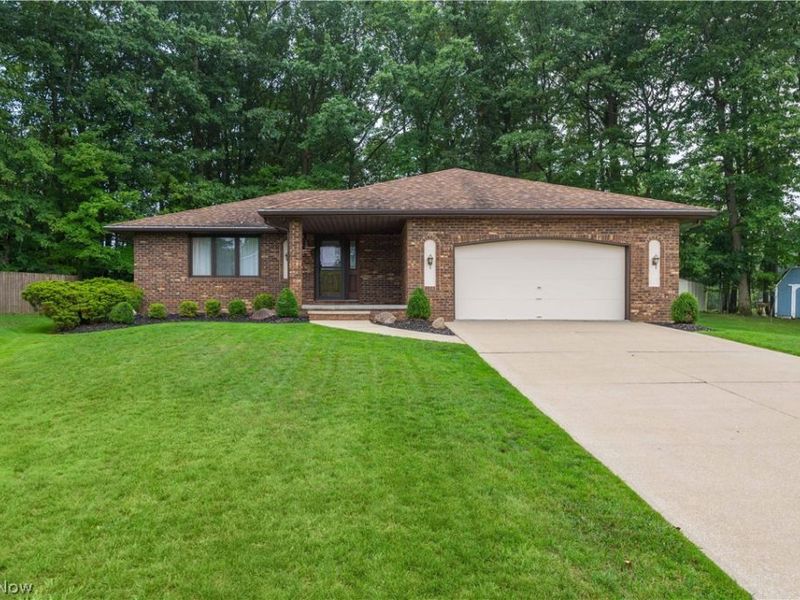 7818 Pompano Court, Parma, OH 44134 Photo 2