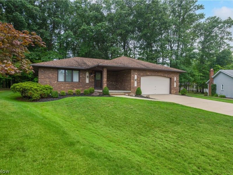 7818 Pompano Court, Parma, OH 44134 Photo 3