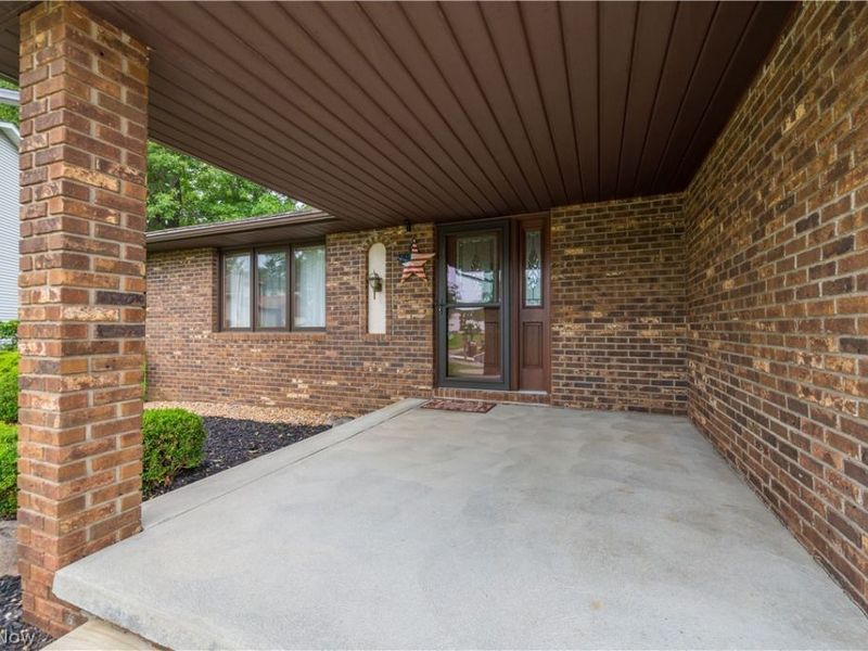 7818 Pompano Court, Parma, OH 44134 Photo 4