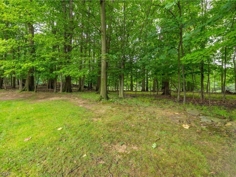 7818 Pompano Court, Parma, OH 44134 Photo 7