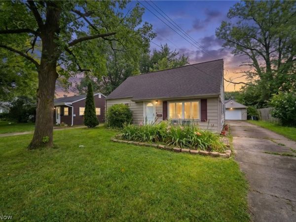 633 Vermont Drive , Lorain, OH 44052