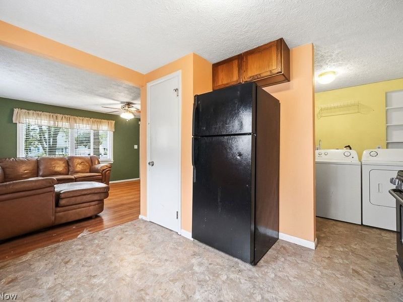 633 Vermont Drive, Lorain, OH 44052 Photo 15