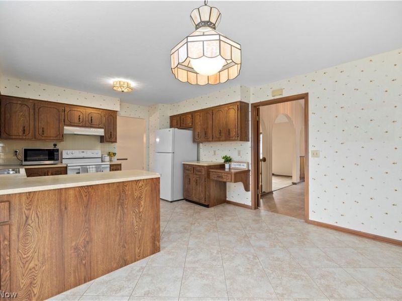 6308 Night Vista Drive, Parma, OH 44129 Photo 10