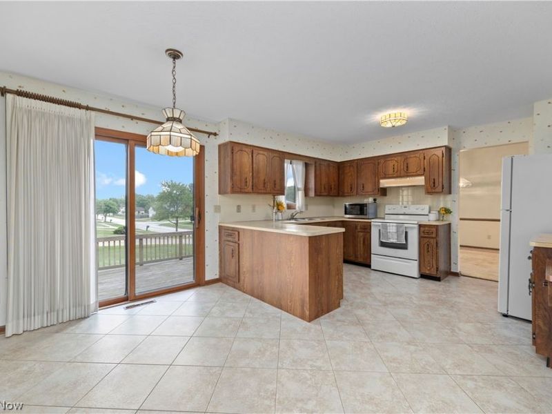 6308 Night Vista Drive, Parma, OH 44129 Photo 9