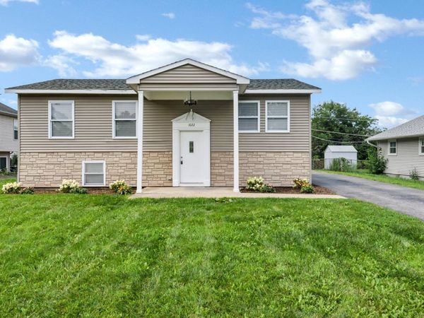1022 Villa Vista Drive , Round Lake Beach, IL 60073