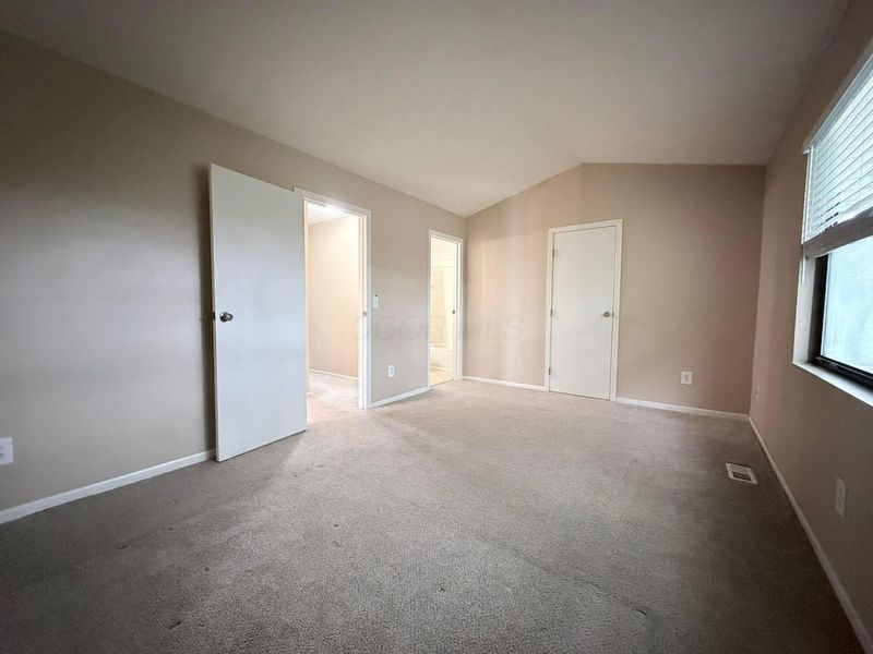 4849 Herndon Drive, Columbus, OH 43221 Photo 21