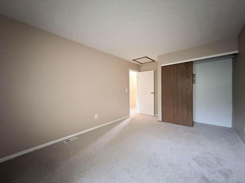 4849 Herndon Drive, Columbus, OH 43221 Photo 27