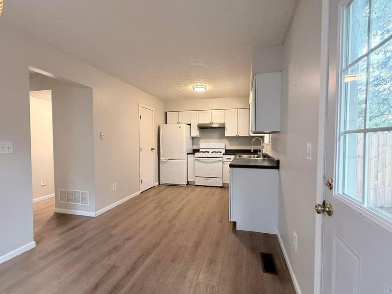 4849 Herndon Drive, Columbus, OH 43221 Photo 9