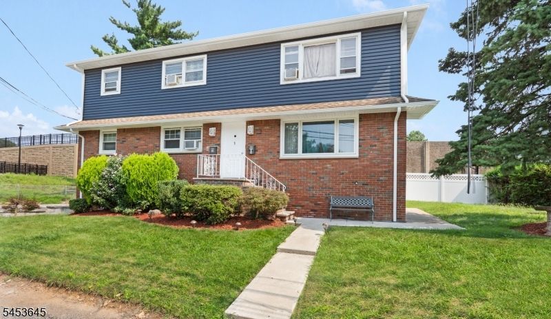 1 Mary Ave, Woodland Park, NJ 07424 Main Photo