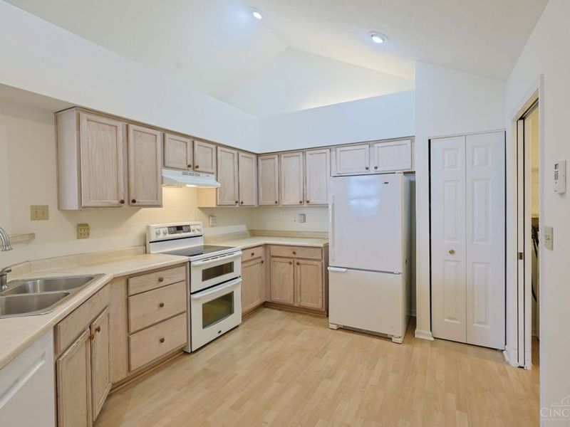12010 Maxim Way, Symmes Township, OH 45249 Photo 12