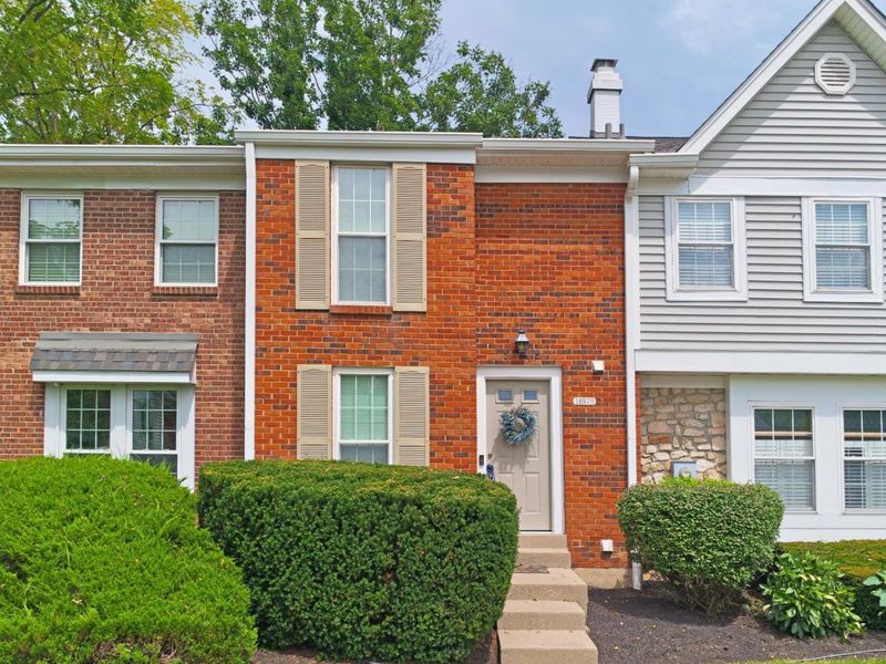 10879 Lakehurst Court, Sycamore Township, OH 45242 Photo 1