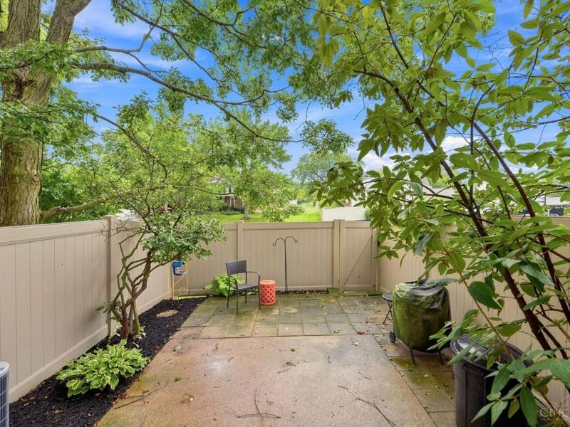 10879 Lakehurst Court, Sycamore Township, OH 45242 Photo 16