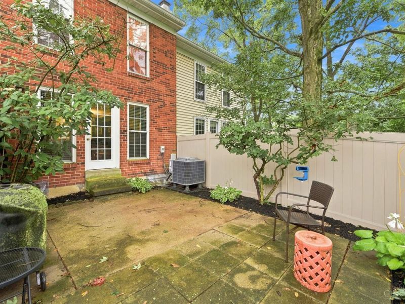 10879 Lakehurst Court, Sycamore Township, OH 45242 Photo 18