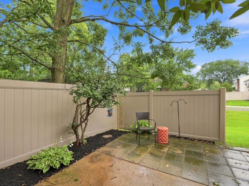 10879 Lakehurst Court, Sycamore Township, OH 45242 Photo 19