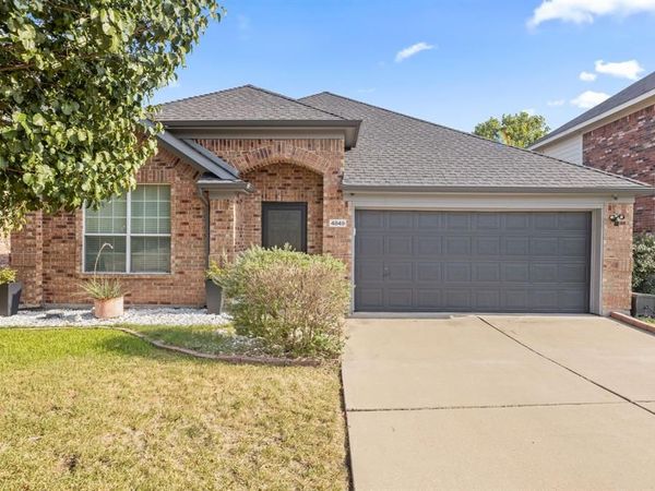 4849 Summer Oaks Lane, Fort Worth, TX 76123