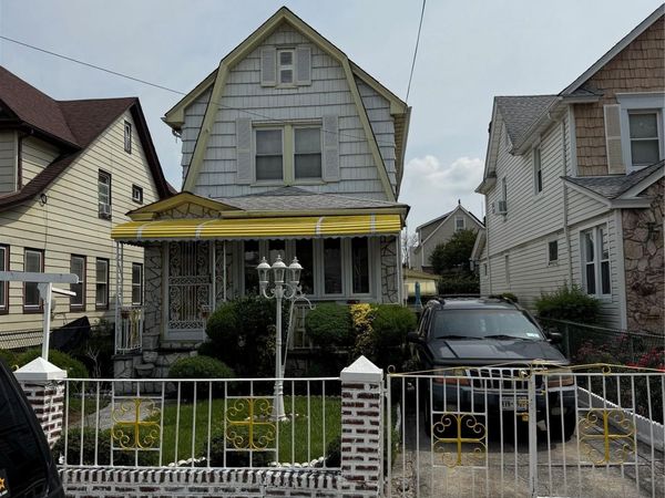 109-29 205th Street , Queens Village, NY 11412