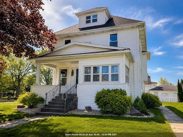 125 S GARDEN AVENUE, Gillett, WI 54124