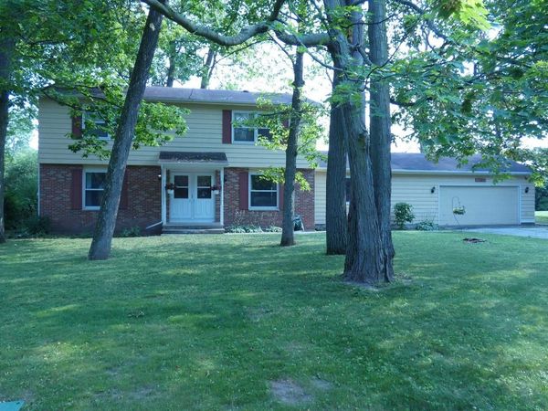 1503 VALLEY ROAD, Appleton, WI 54915