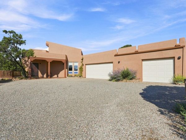 4 Geoffrey Court, Sandia Park, NM 87047