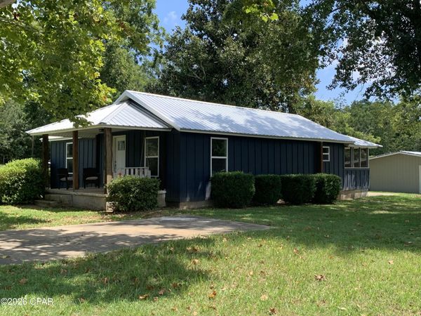 2098 River Road , Sneads, FL 32460