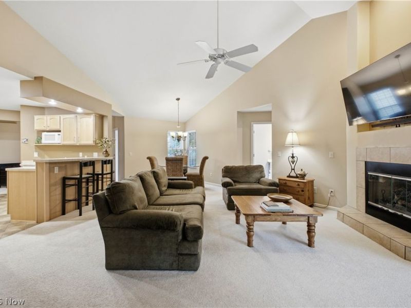 334 Windjammer Drive, Columbiana, OH 44408 Photo 14