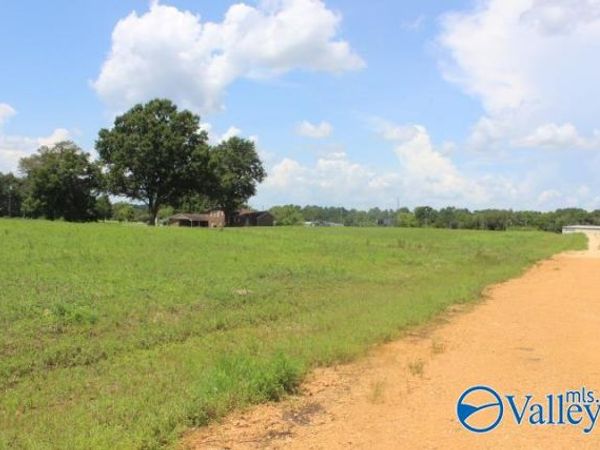100 Fortner Road, Rainsville, AL 35986