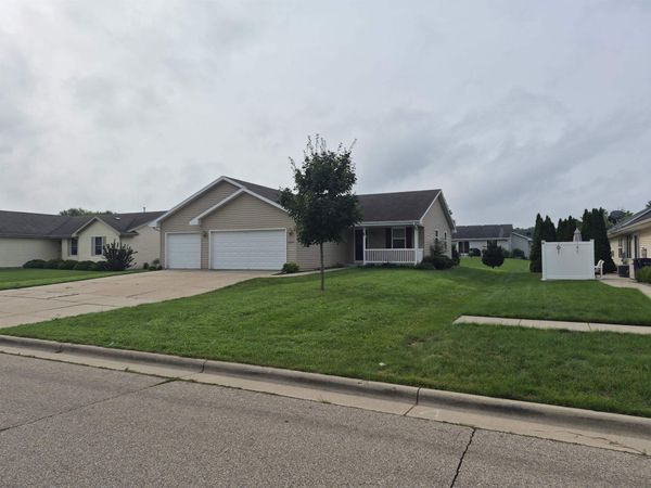 4022 Kingsford Drive, Janesville, WI 53546