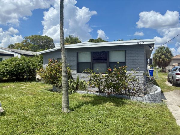 605 NW 9TH Avenue, Pompano Beach, FL 33060