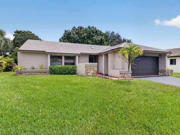 18102 104th Terrace S, Boca Raton, FL 33498