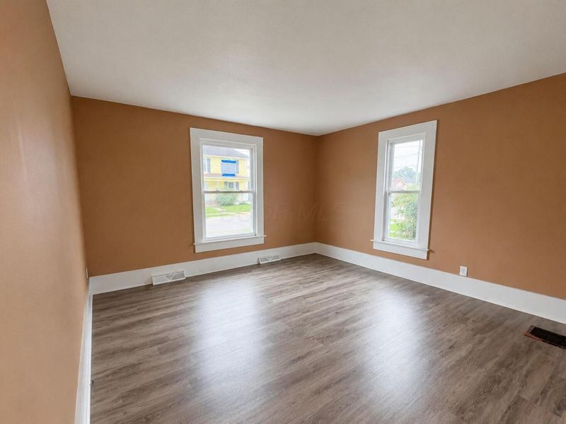 30 E Channel Street , Newark, OH 43055 Photo 5