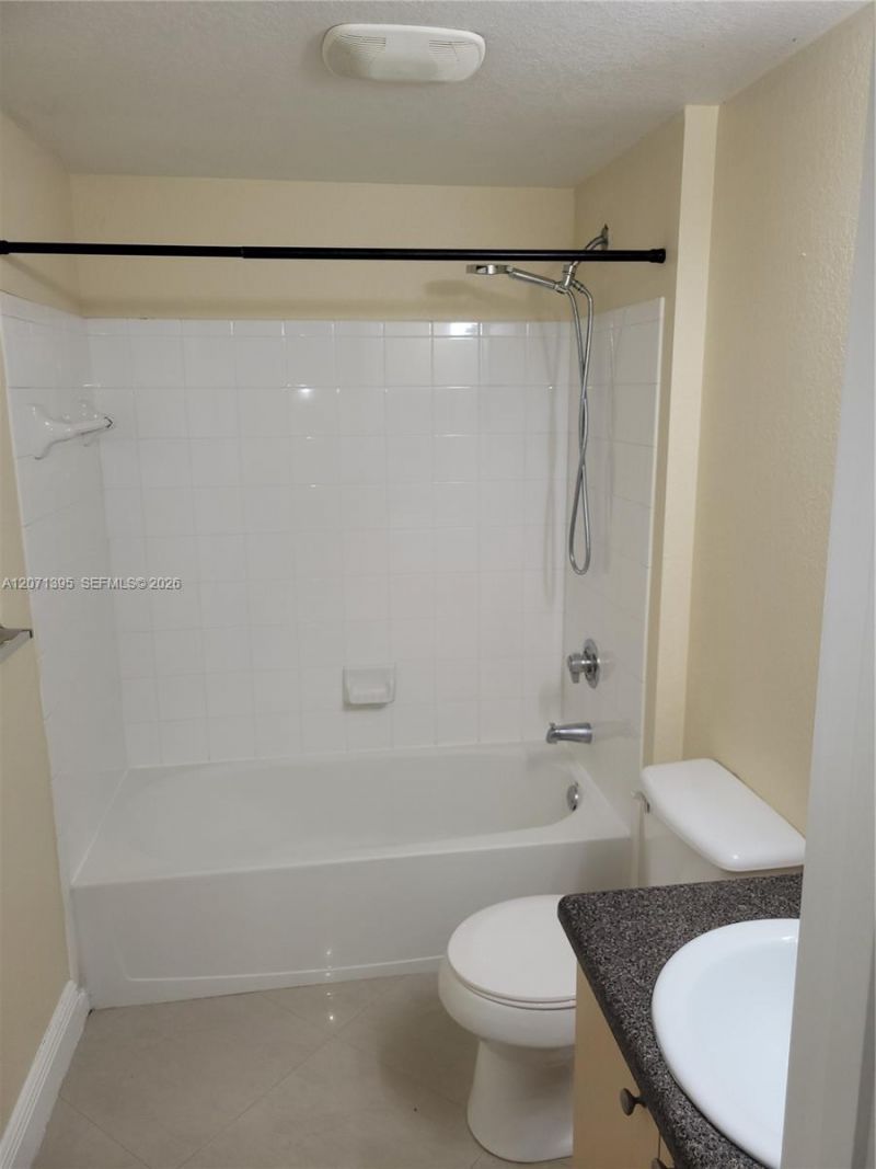 2564 Centergate Dr, Unit 108, Miramar, FL 33025 Photo