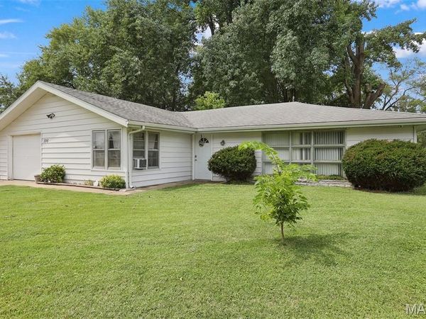 106 S Ruby Lane , Fairview Heights, IL 62208