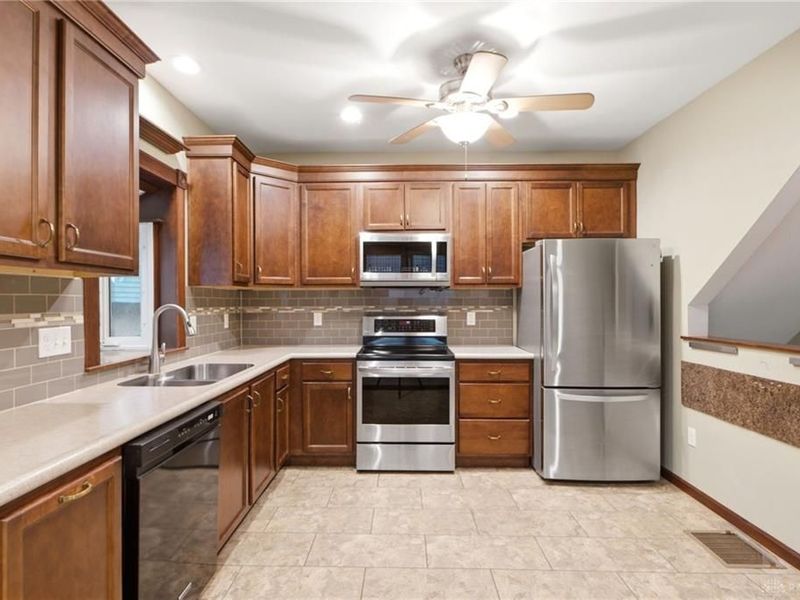 1733 Aero Avenue, Kettering, OH 45429 Photo 8