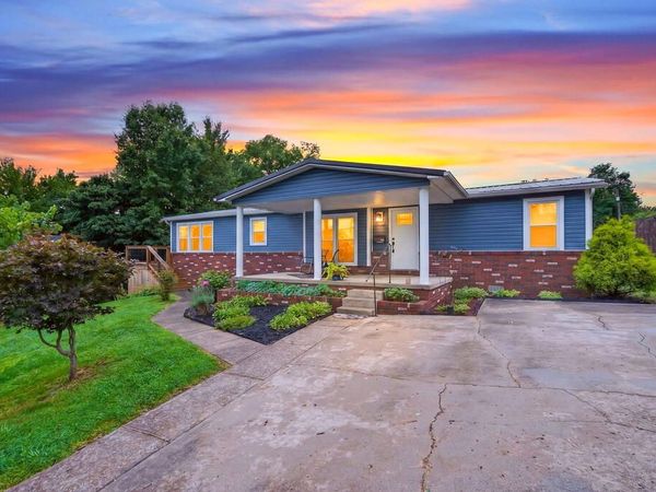 427 Davis Avenue, Oak Hill, OH 45656