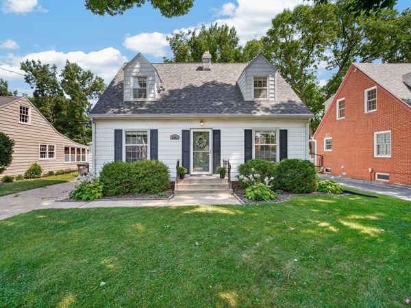 2803 47th Street, Des Moines, IA 50310
