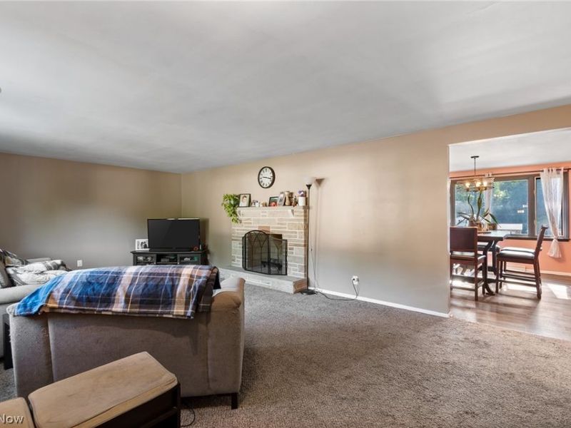800 Woodview Drive NE, Massillon, OH 44646 Photo 7