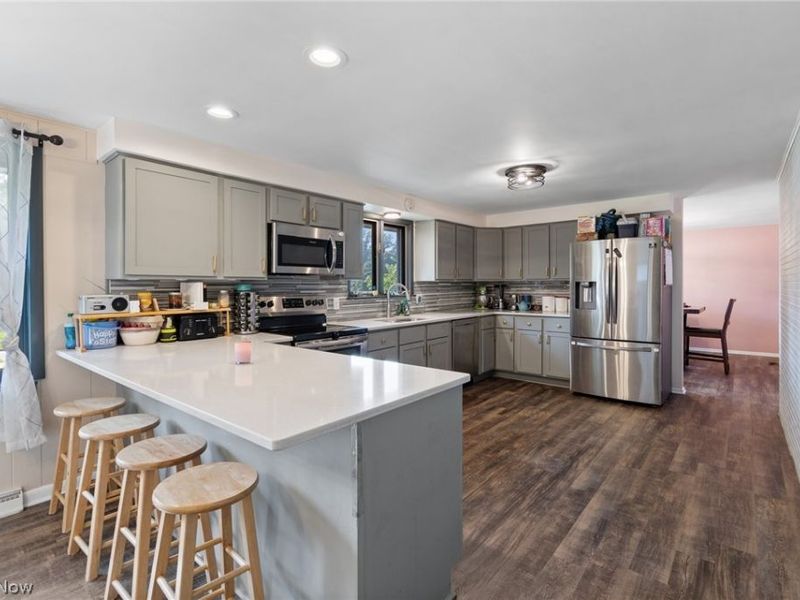 800 Woodview Drive NE, Massillon, OH 44646 Photo 9