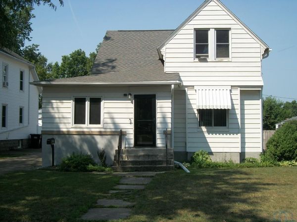461 Euclid Ave, Cherokee, IA 51012