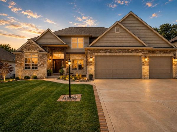 116 N Ashton Lane , Valparaiso, IN 46385