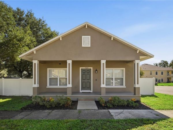 7605 N DIXON AVENUE, TAMPA, FL 33604